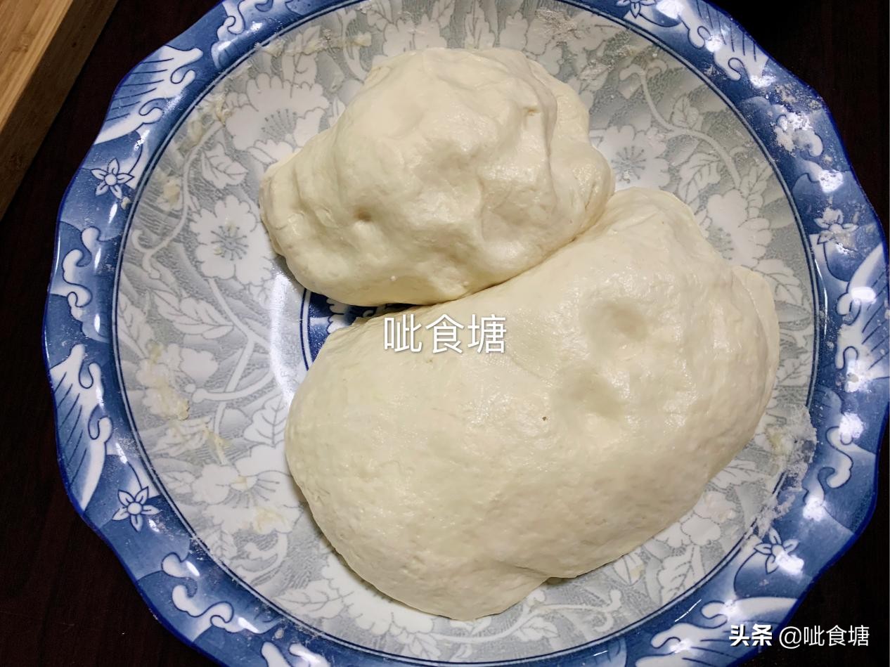 糖糕的家常做法，个个空心，外酥里软，甜而不腻，好吃不粘牙