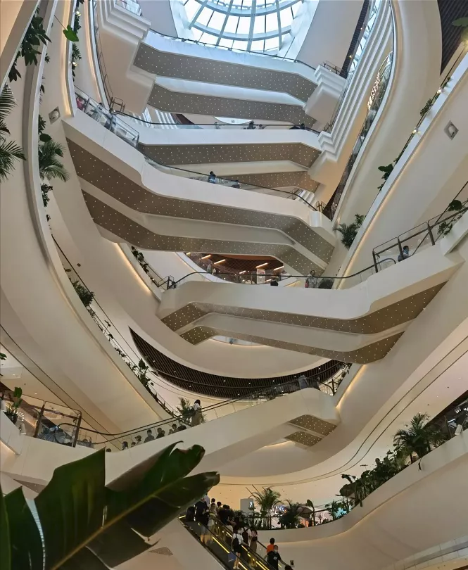瑞虹太陽(yáng)宮打造“都市綠洲”，一場(chǎng)購(gòu)物中心“綠色革命”正在進(jìn)行