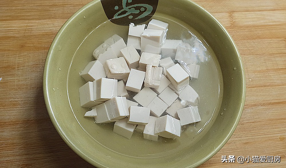 三鲜肉片汤这样做太香了，肉嫩汤鲜，冬天来一碗暖和，做法还简单