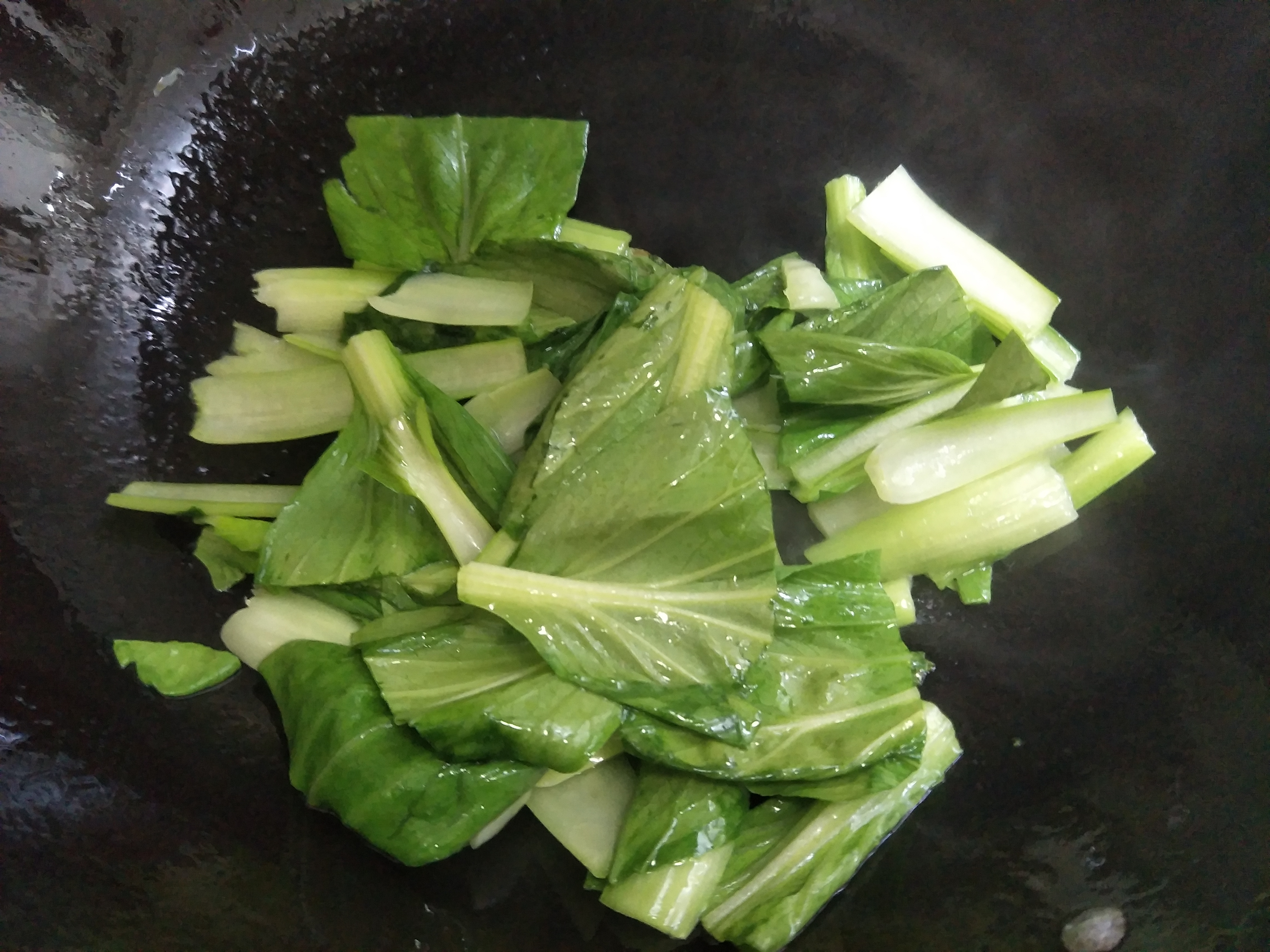 香菇炒油菜，先放油菜还是香菇？顺序要正确，教你详细做法