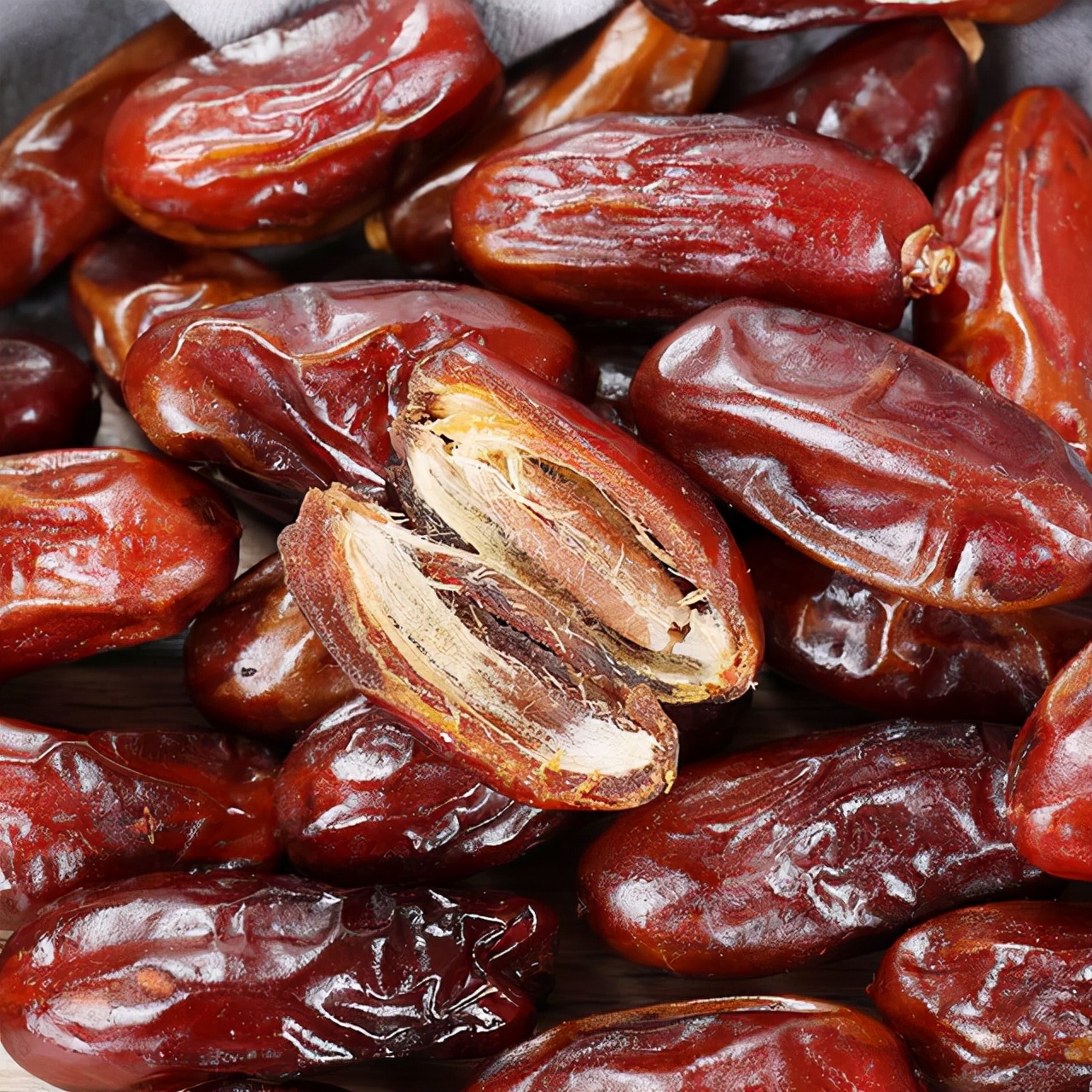 椰枣是什么枣 干椰枣的吃法和功效-诚智百科网