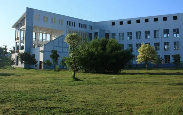 涨价了!南宁热门民办初中收费大盘点,最贵的竟然是……