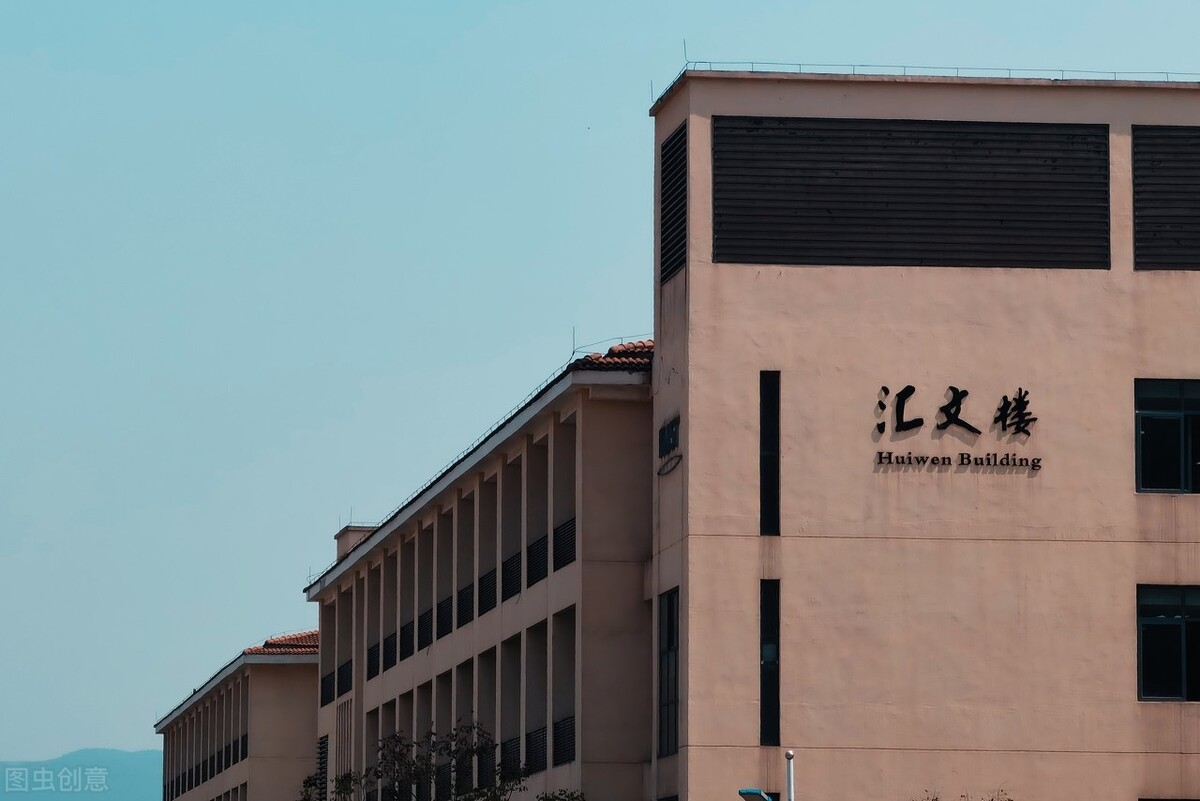 分数在500分左右该怎么选择专业？这4大专业重点考虑，老牌强项