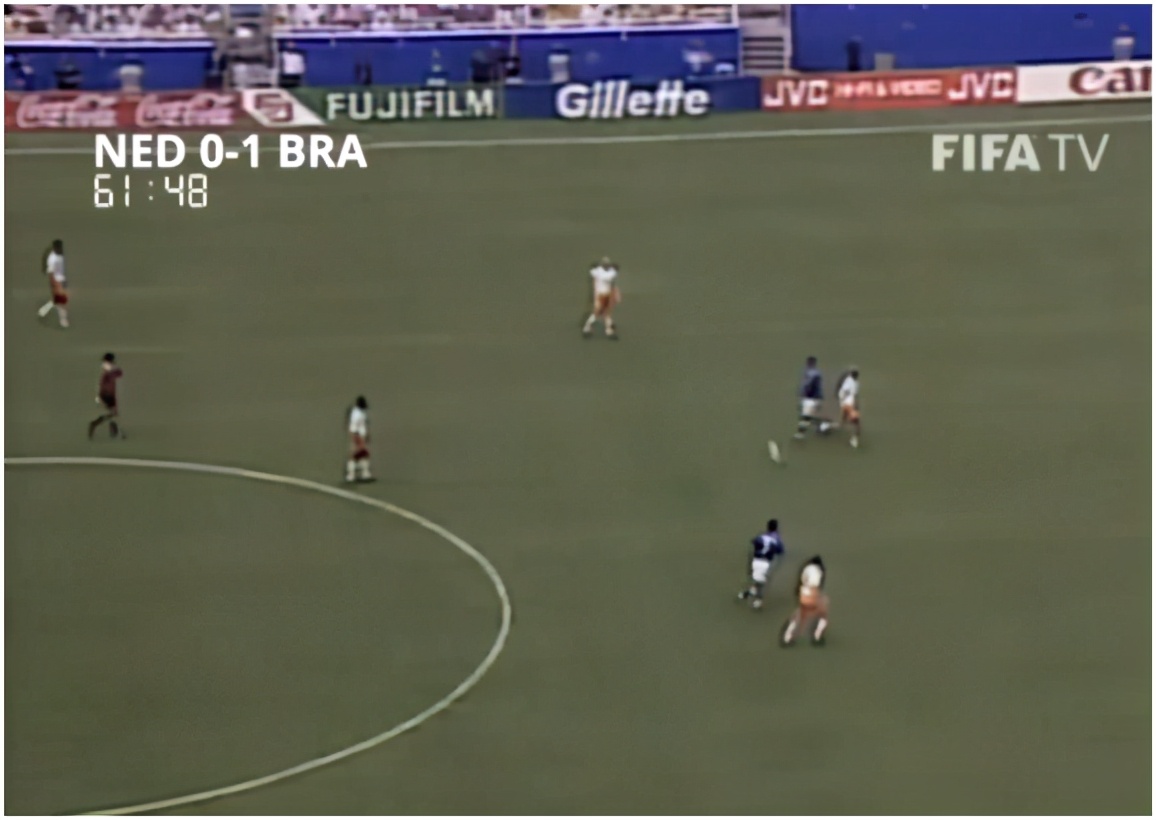 94年美国世界杯巴西对荷兰(回顾1994世界杯巴西对荷兰，美国之夏的进球大战)