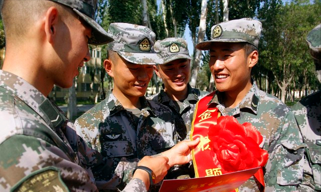 大学生参军入伍，有2种办法不用延迟毕业，学生和家长须知