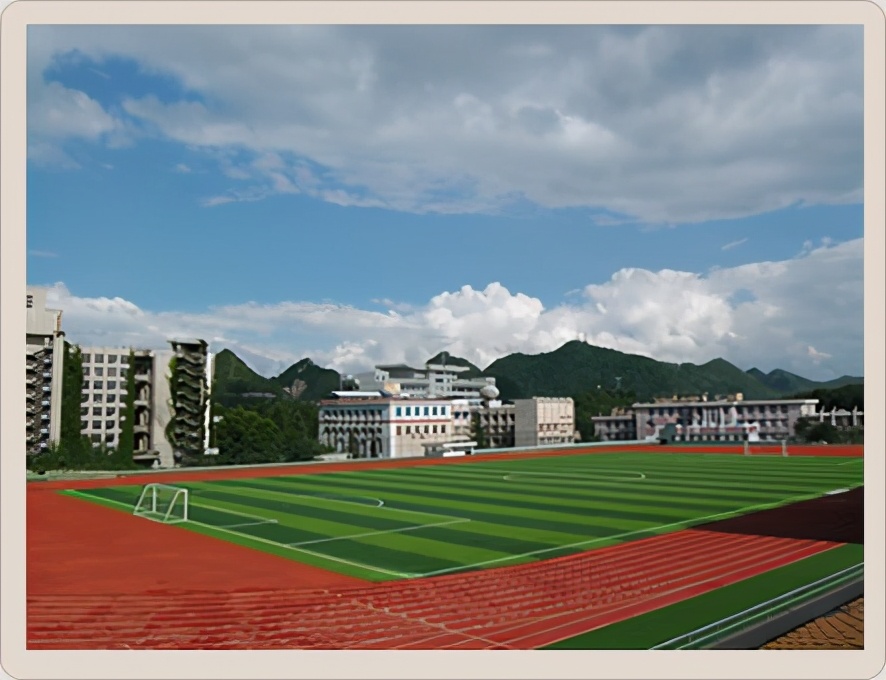 文化成绩弱的美术生，可以报考这所按专业成绩录取的“211”大学