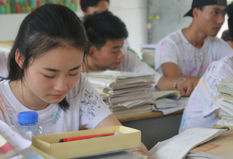 广西一“黑马”高中崛起，一本升学率高达93.8%，却鲜少被人关注