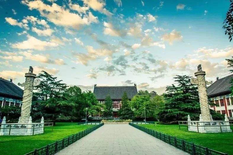北京最好的10所大学，有一所“双非”院校，分数在650分以上
