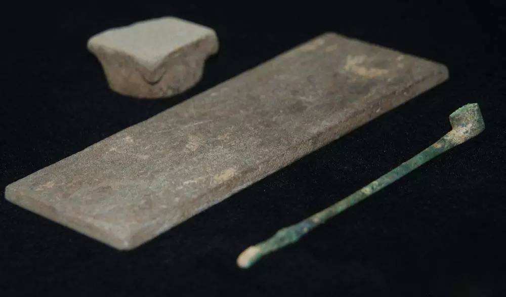 古代妆容|眉黛夺将萱草色，红裙妒杀石榴花