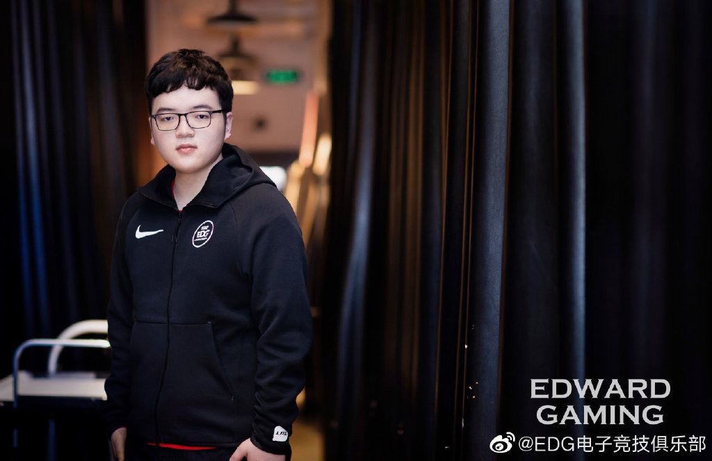 英雄联盟：LPL职业选手的比赛ID含义及背后故事大揭秘（EDG篇）