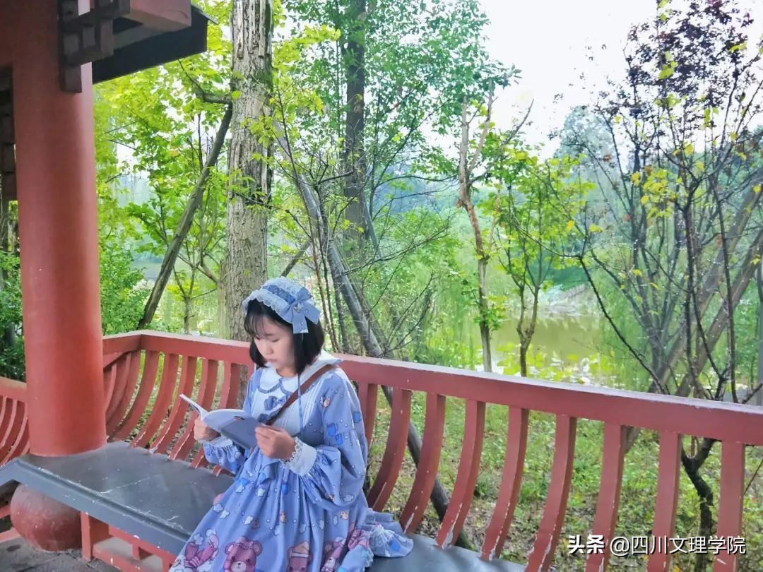 文理“低头族”| 低下头，发现另一个世界