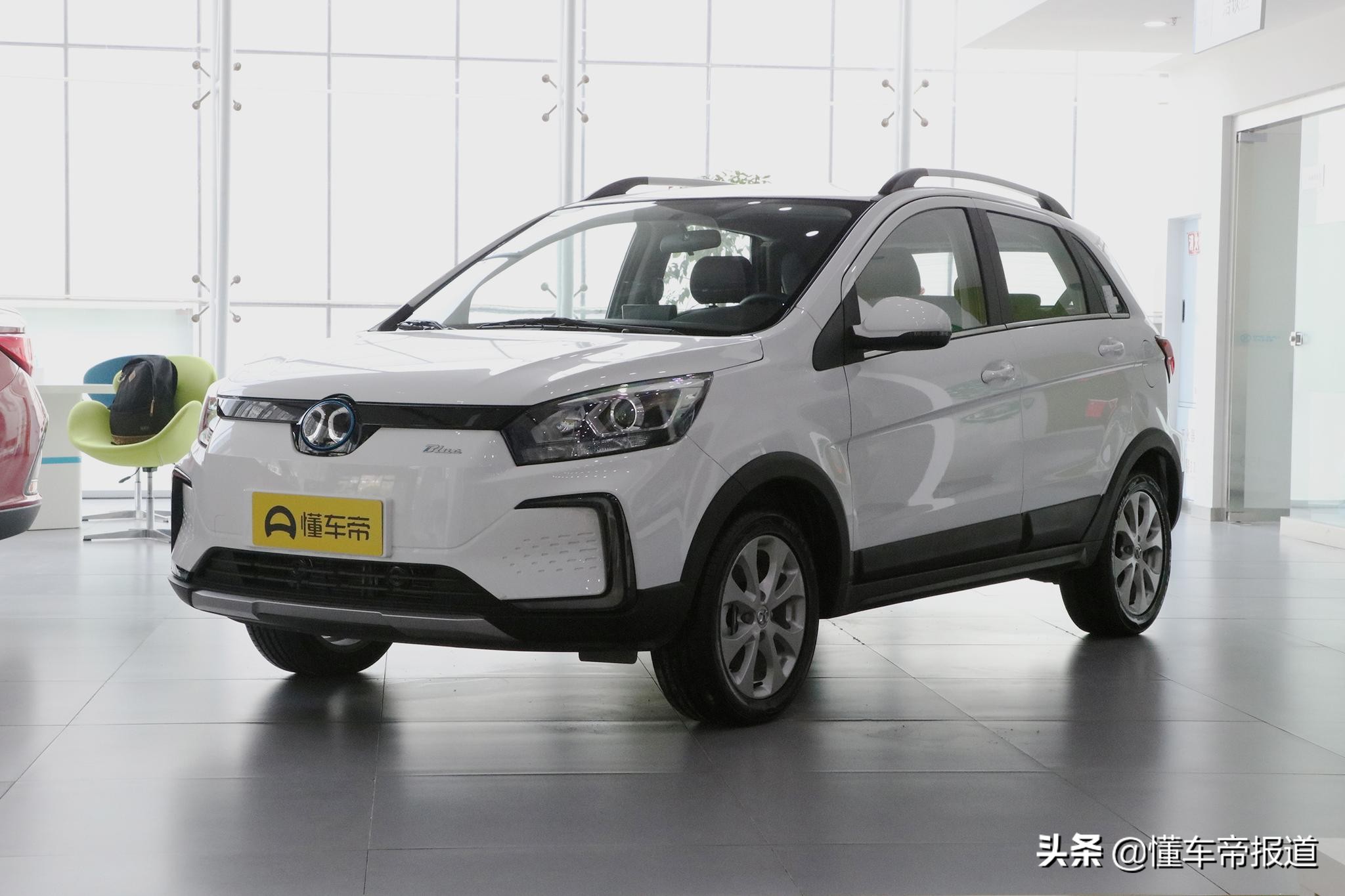 新车｜哪吒V新增车型上市，全系标配EPA，售6.09万元起