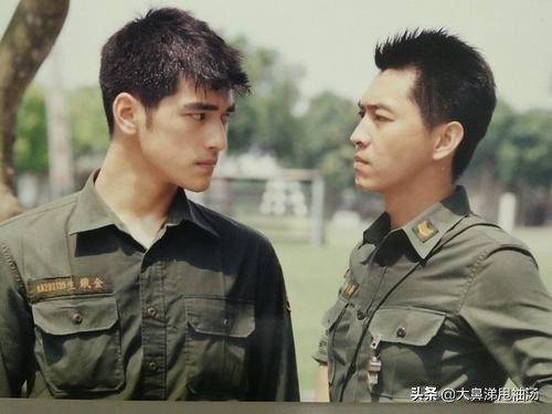 童年回忆杀：90年代校园/军旅/警匪电影，四小天王颜值巅峰时期