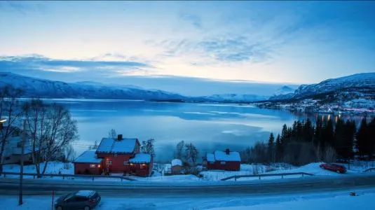 【朗读南明】别样诠释青春，汪国真的诗与远方