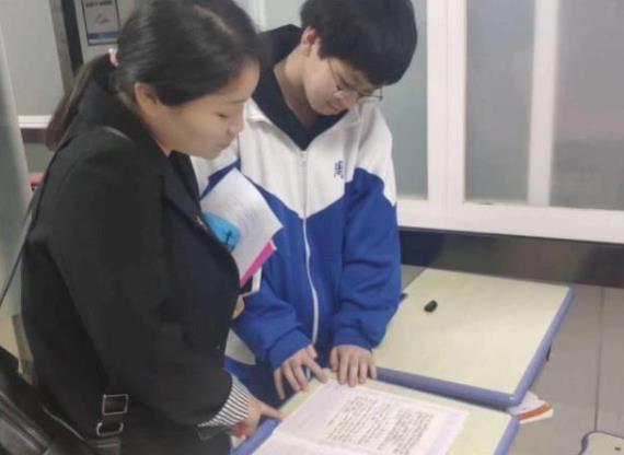 高中生满分作文，不只是字迹吸引老师，文采更是让老师眼前一亮