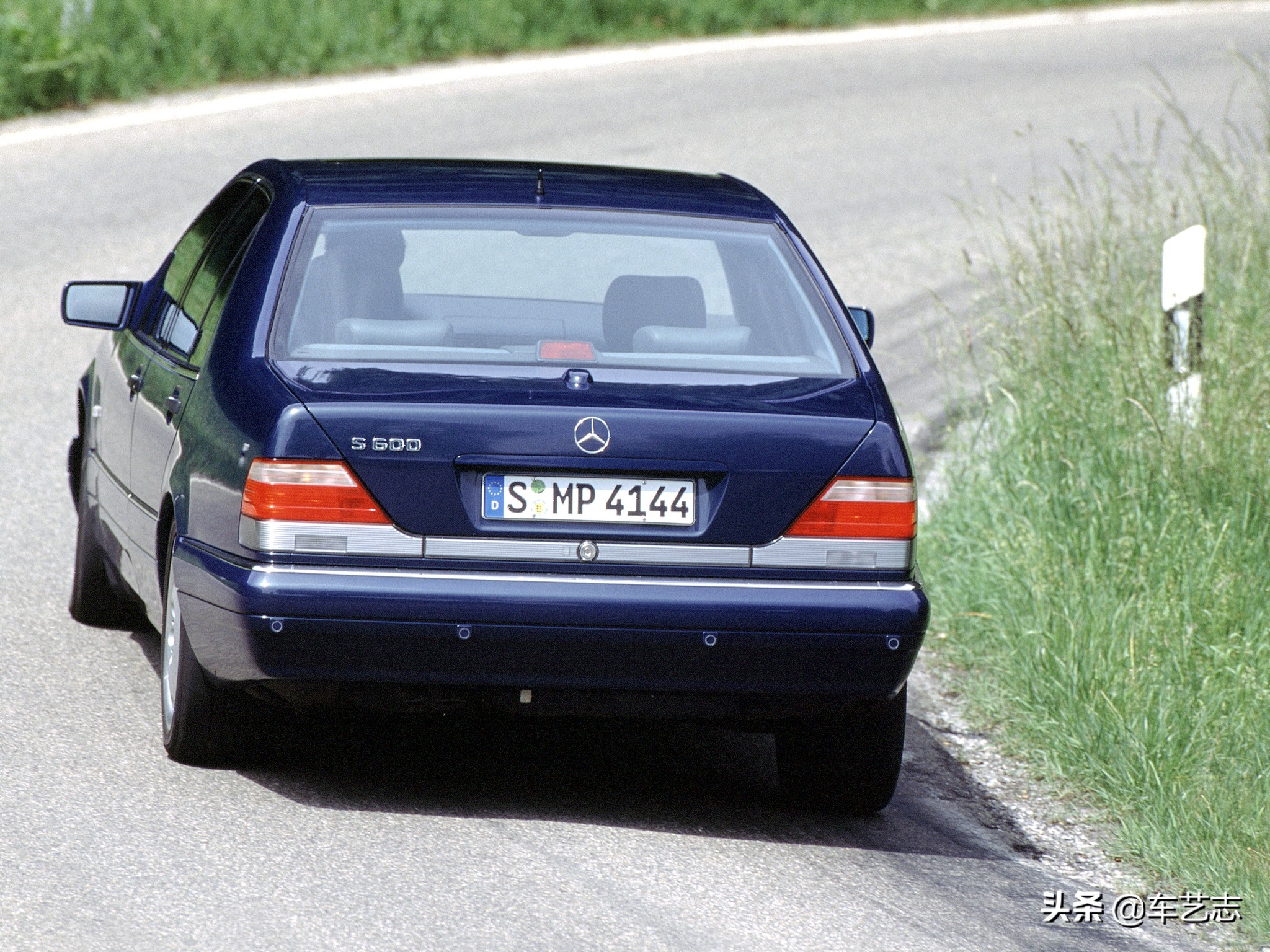 奔驰s级演变历史回顾,争议不止这一次?