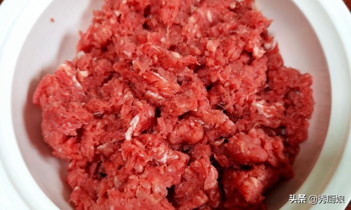 牛肉餡餃子的做法,