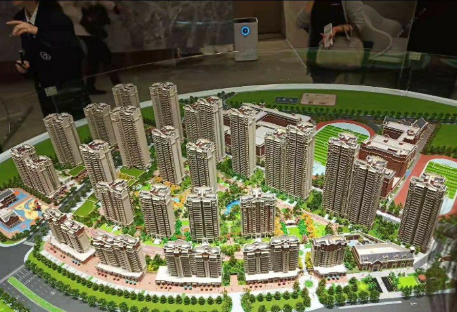 硬核消息：龙岗新区“哈啰礼徳学校”一年学费相当于房子首付