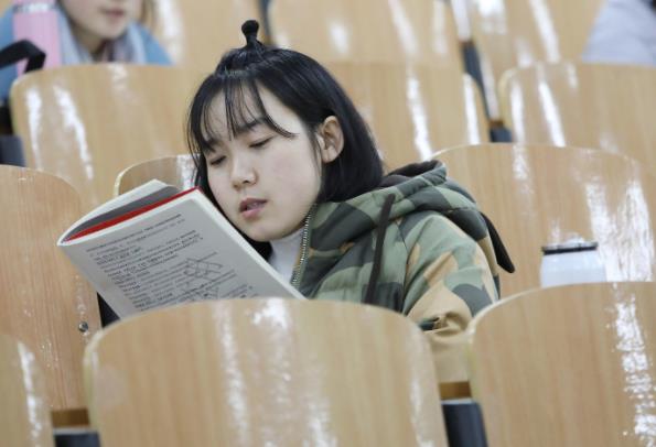 部分高校制定“新规”，英语四级成限制条件，2022届考研生需知晓