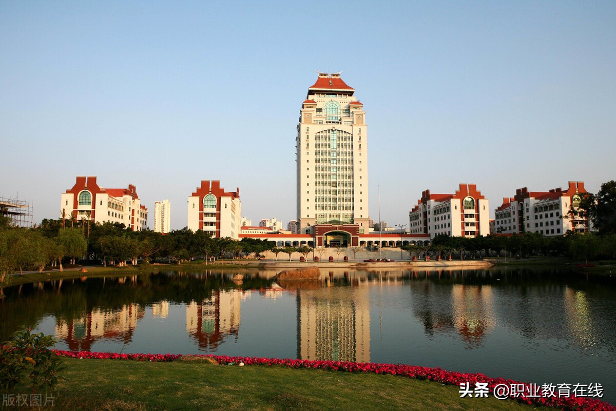 为什么福建的高等教育发展不充分？