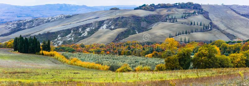 谈英语教材课文的翻译原则和翻译标准