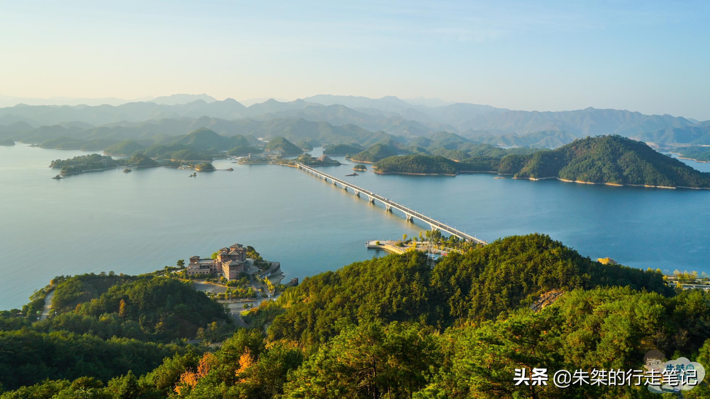 一般的云蒙列岛的主岛——猴岛;浙西名胜,因形似卧龙而得名——龙山岛