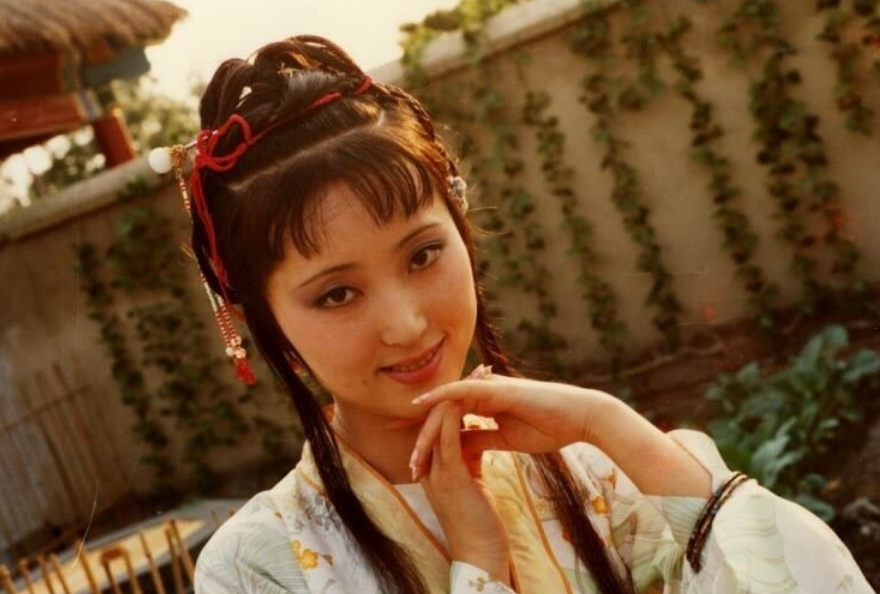 以花喻人，以花达意？浅谈《红楼梦》中描写的香草美人意象