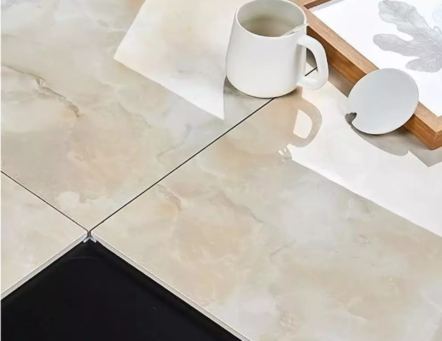嘉俊瓷砖，陶瓷一线品牌，专业生产销售各类瓷砖，产品质量有保障。