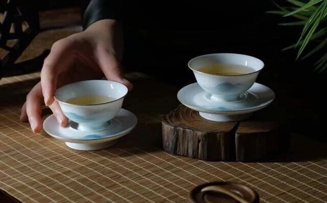 闻香品茶|一柱香,观浮沉人生.一杯茶,看清凉世界!