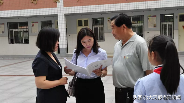 营造书香校园 润泽金色童年——孟津县“营造书香校园”展示交流活动在双语学校隆重举行