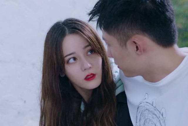 迪丽热巴黄景瑜这对cp有多甜?吻戏甜又黏,观众直呼太上头