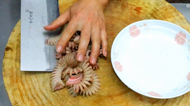 牛鞭汤的做法(手把手教你做饭店的牛鞭汤)