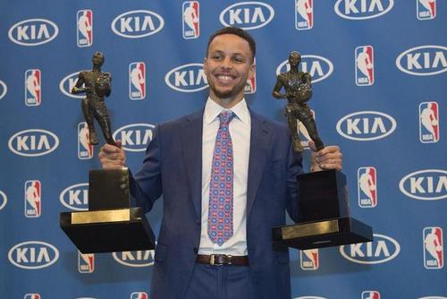 nba控卫为什么很难mvp(控卫拿MVP真的很难，连历史上这5位超级控卫都没做到)