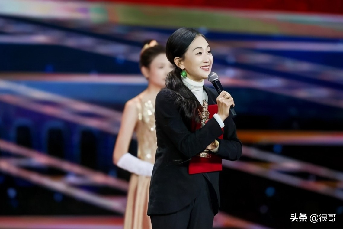 《困绕》中的女性足色皆不是省油的灯,饰演者也尽非艰深之辈