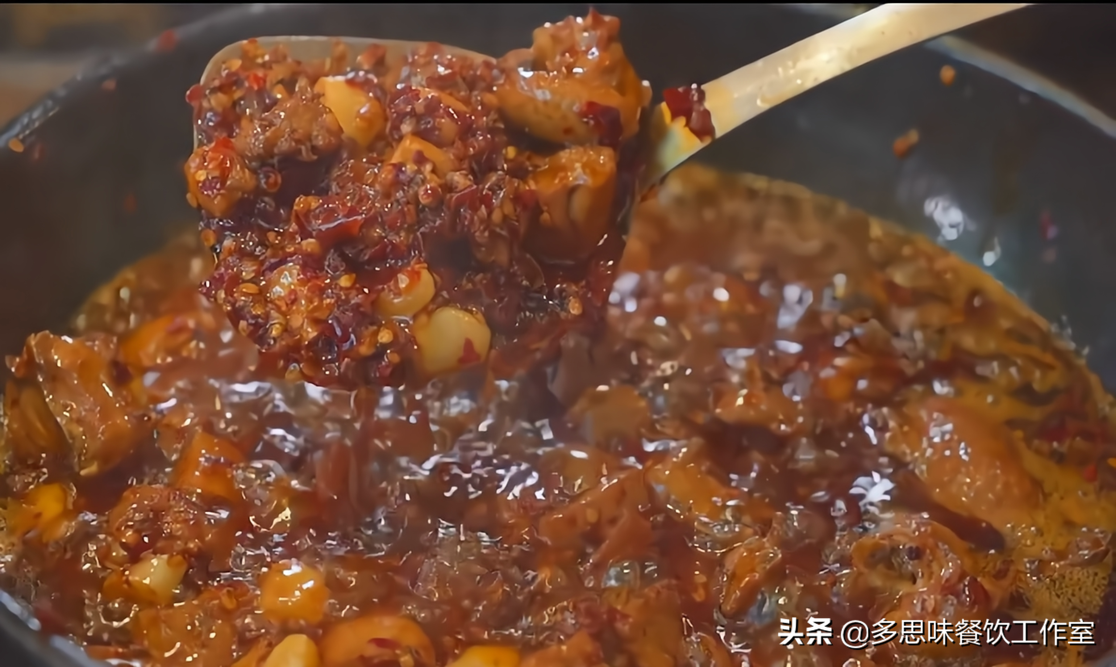贵州辣子鸡制作教程，糍粑辣椒炒鸡块，香辣椒香馋到流口水