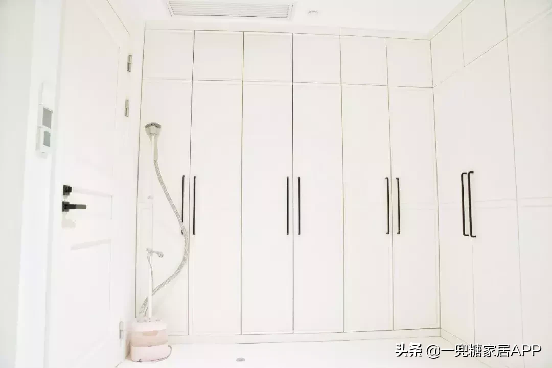 上海65㎡小两居,竟有大厨房和独立衣帽间?怎么做到的