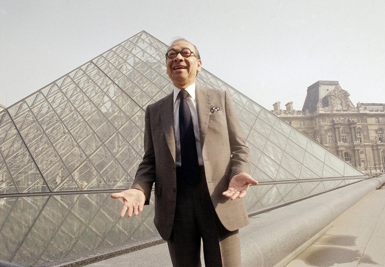 建筑大师贝聿铭,在世界建筑领域几乎无人不知无人不晓,他的手中诞生过