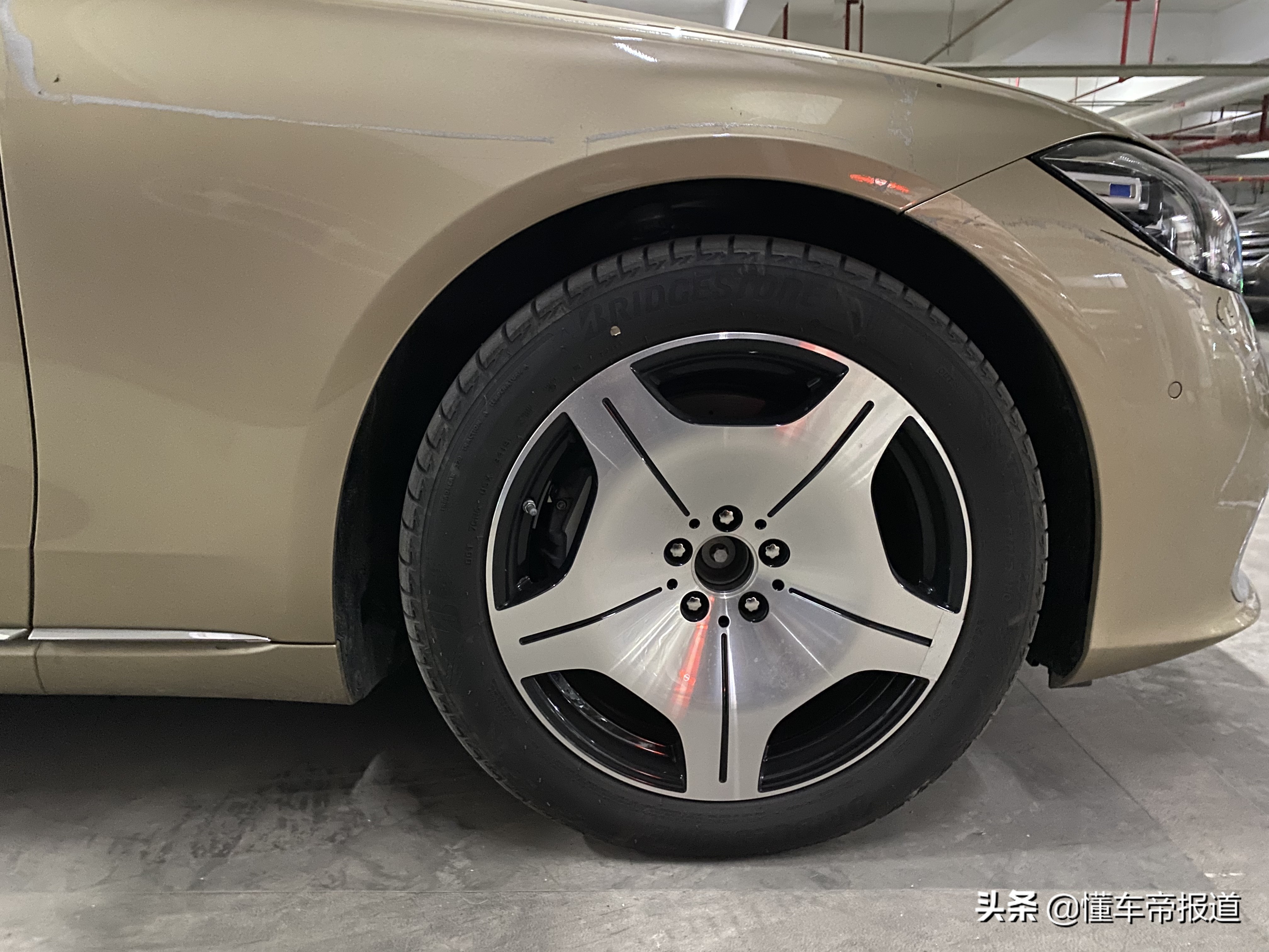 新车｜独享V12动力，新迈巴赫S级实车曝光，气场不输古思特