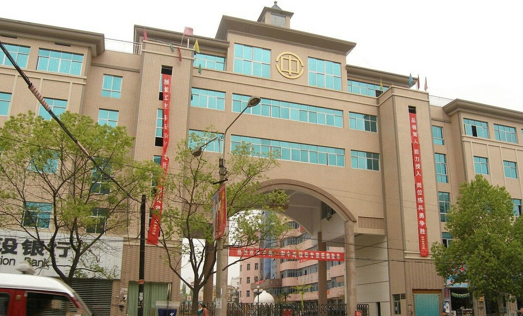 随州名列前茅三所高中，随州一中、二中实力不俗，您觉得哪所更强