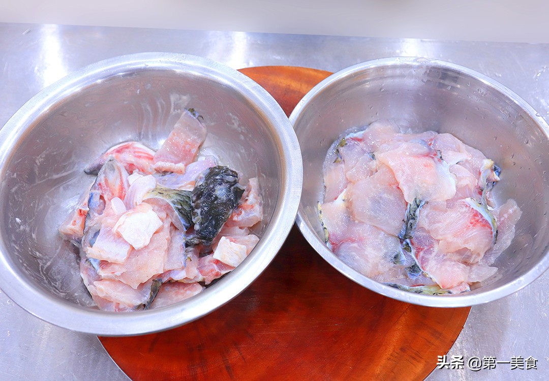 图片[3]-【水煮鱼】做法步骤图 详细讲解鱼片烹饪技巧 嫩滑入味不破碎-起舞食谱网