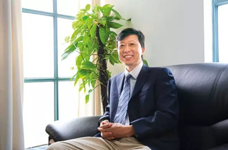 他27岁时被诺奖得主高度评价，研究成果填补国内空白！