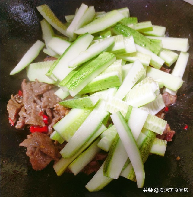 黄瓜牛肉能一起吃吗（手把手教你做出美味的牛肉烧黄瓜）