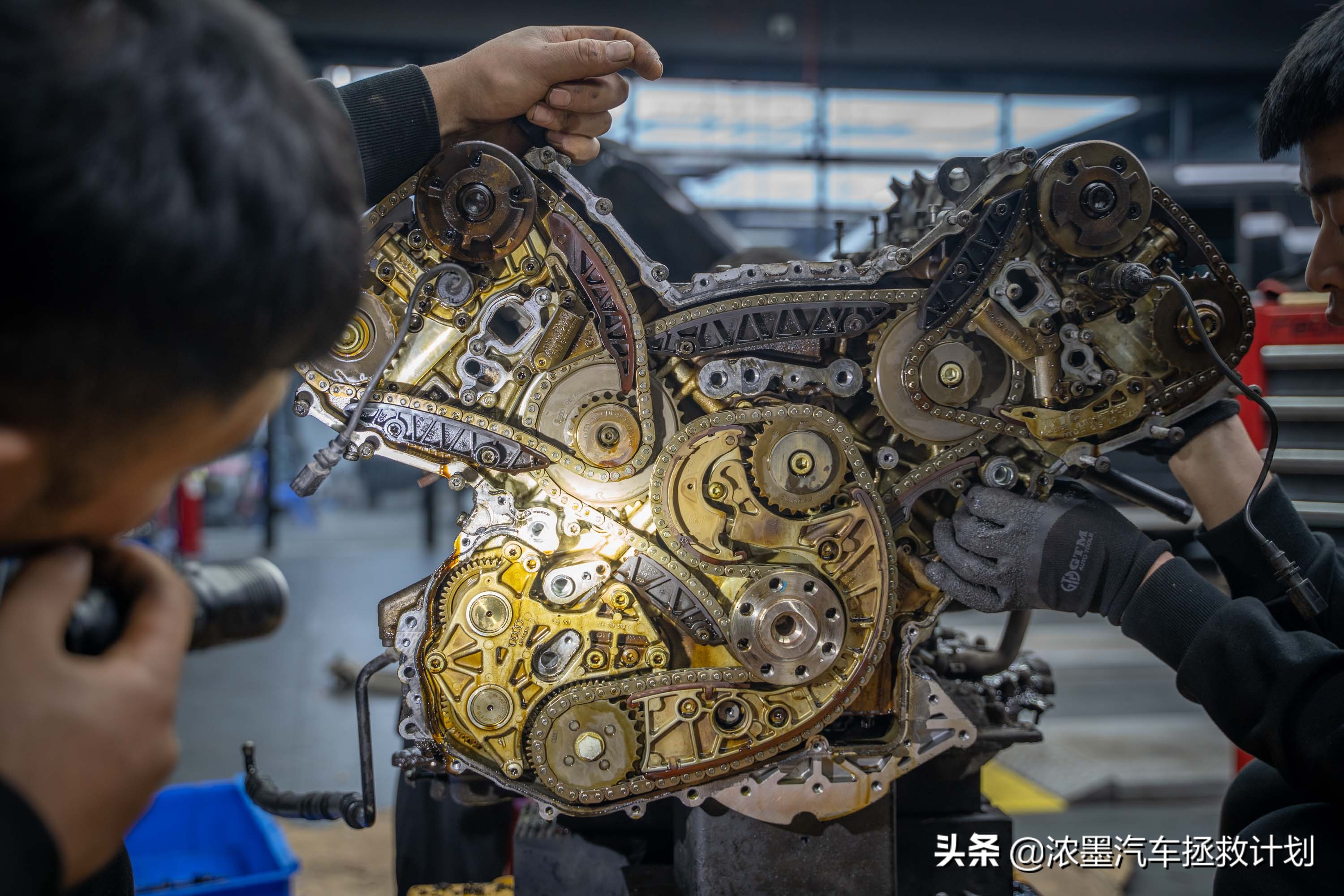 「迟暮英雄」整修一台十多年前的奥迪A6发动机，治理烧油烧水