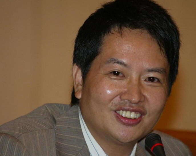 作家刘信达嘲笑郭麒麟没文化，呼吁禁止其上综艺，反成跳梁小丑