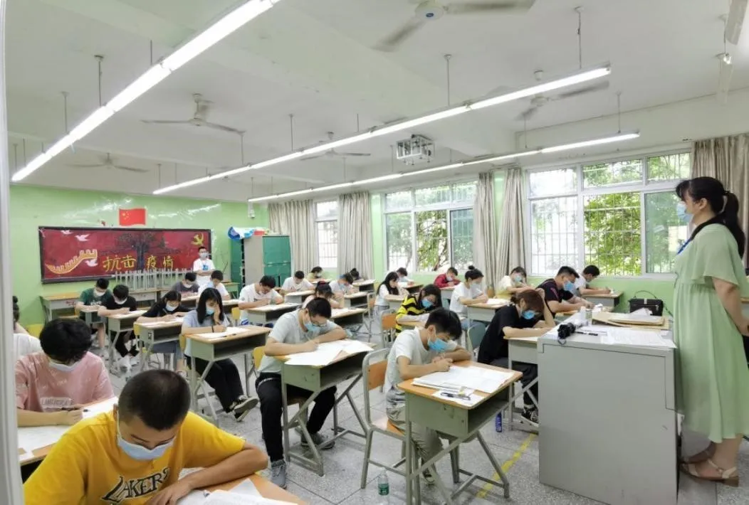 仅次于高考人数，四川20万高三学子在88个考点参加“小高考”