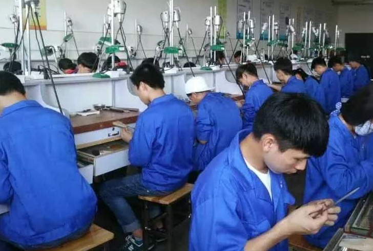 “技校让我找到了闪光点，是我无悔的选择”，3个真实技校蜕变记