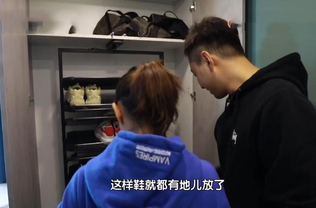 别人羡慕的房子，夫妻却全年拉窗帘不敢见光，改造后电费省近2万