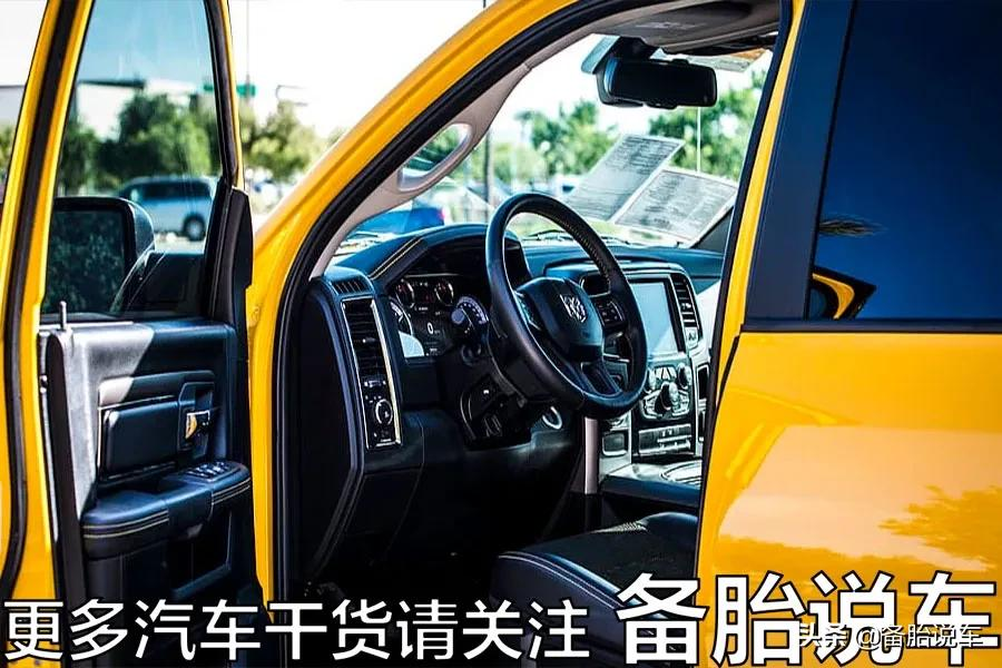 钱藏哪里，可以让贼撬了车门也找不到？