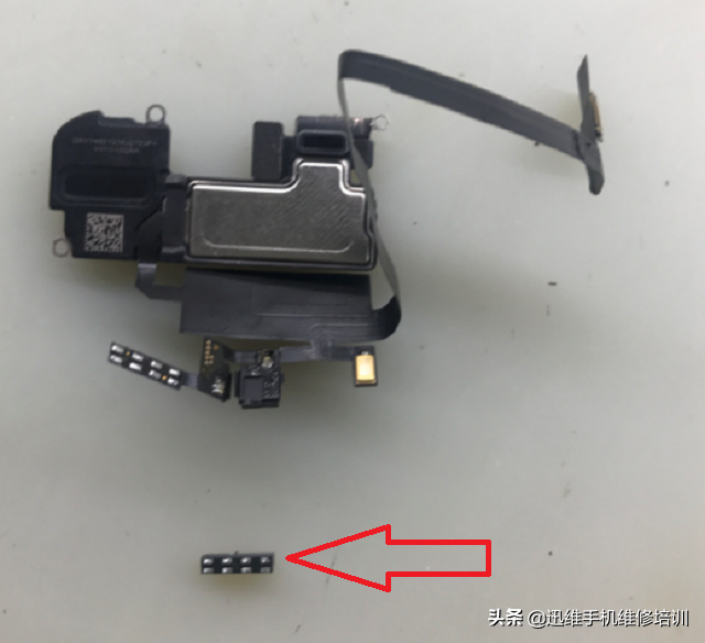 iPhone  X摔后面容不能用，屏幕漏液显示不正常，能否修复完美如初