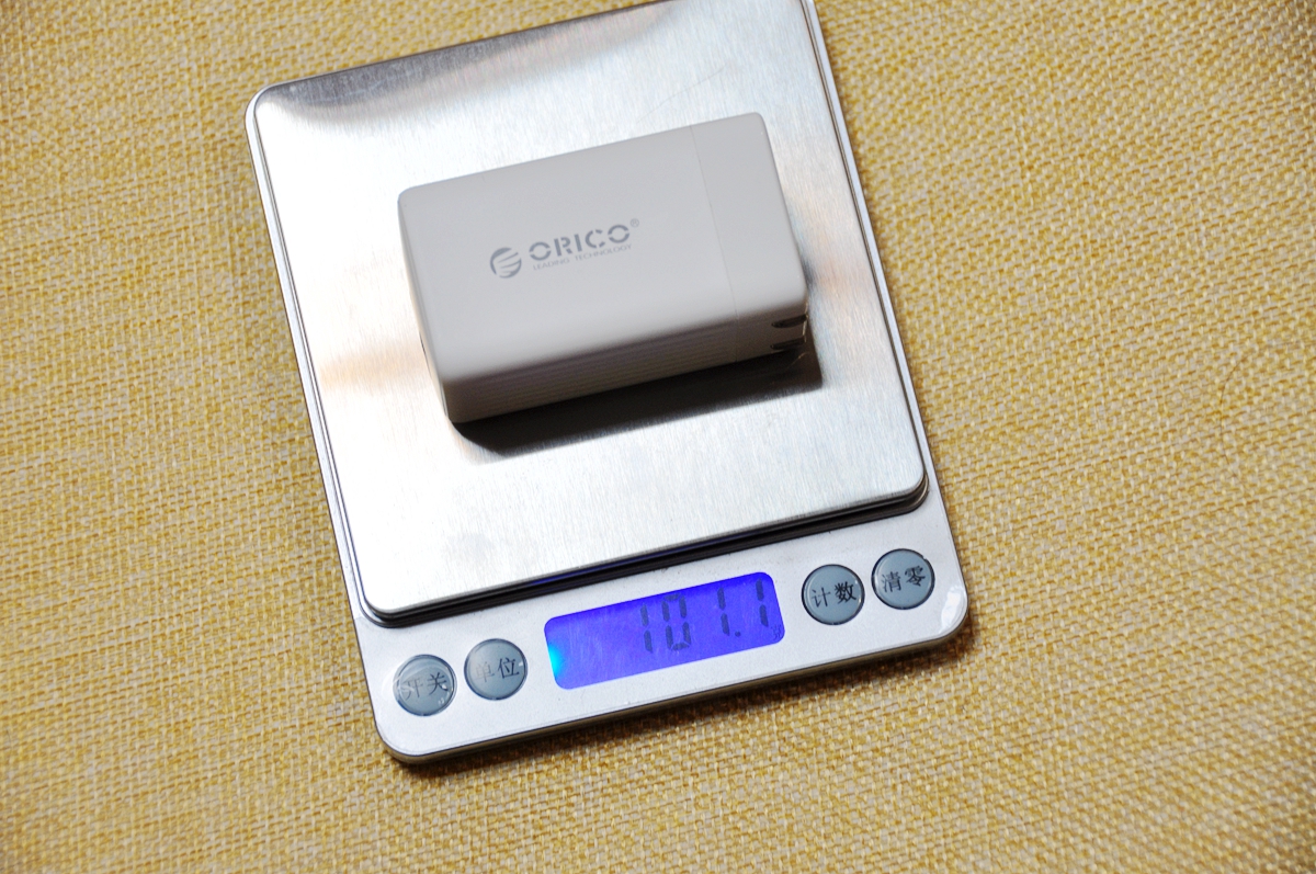 差旅电子党的福音，ORICO奥睿科65W氮化镓3口充电器